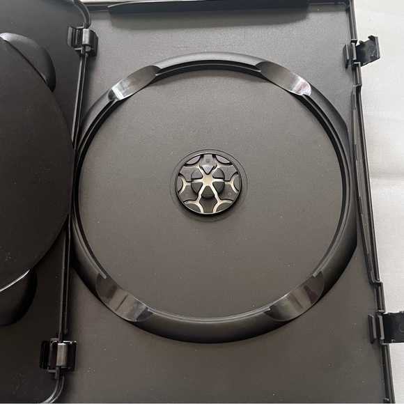 ✨10 for $15✨ The Incredibles Bonus DVD Disc 2 (no Disc 1) - Picture 6 of 8